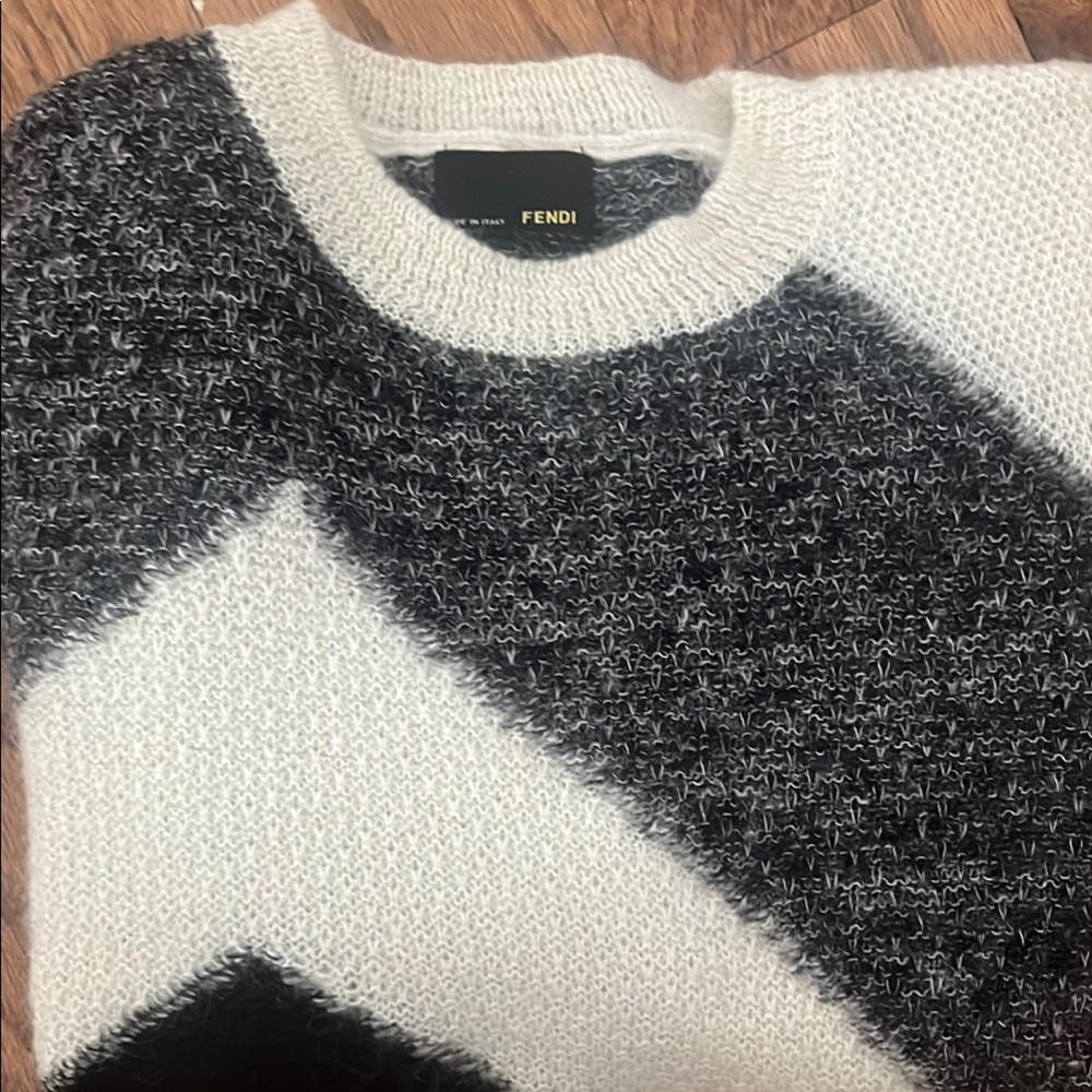 Fendi Monochrome Knit wool sweater - Picture 5 of 6